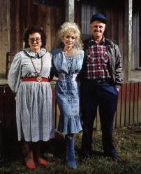 MV5BOTA4YjU4NGEtMDJkNS00NWQ0LThmNmQtYTZkYTc2MGRkNDA1XkEyXkFqcGdeQXVyMTEwODg2MDY@._V1_